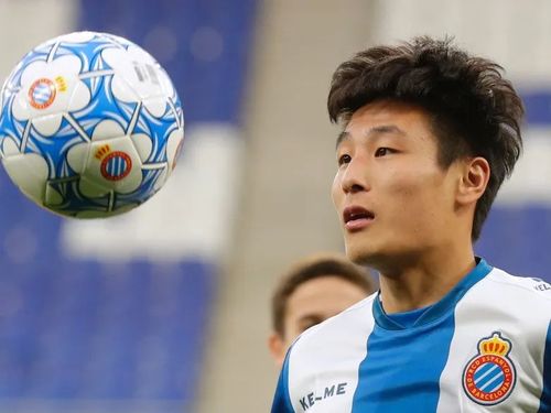 目前<a href=/star/football/126.html target=_blank class=infotextkey>武磊</a>也是发表了对梅西离开巴萨的看法
